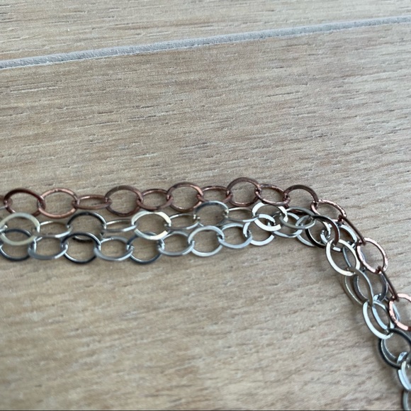 ANTHROPOLOGIEVTri-color Chain Necklace - Picture 5 of 5
